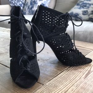 Zara basic lace up bootie